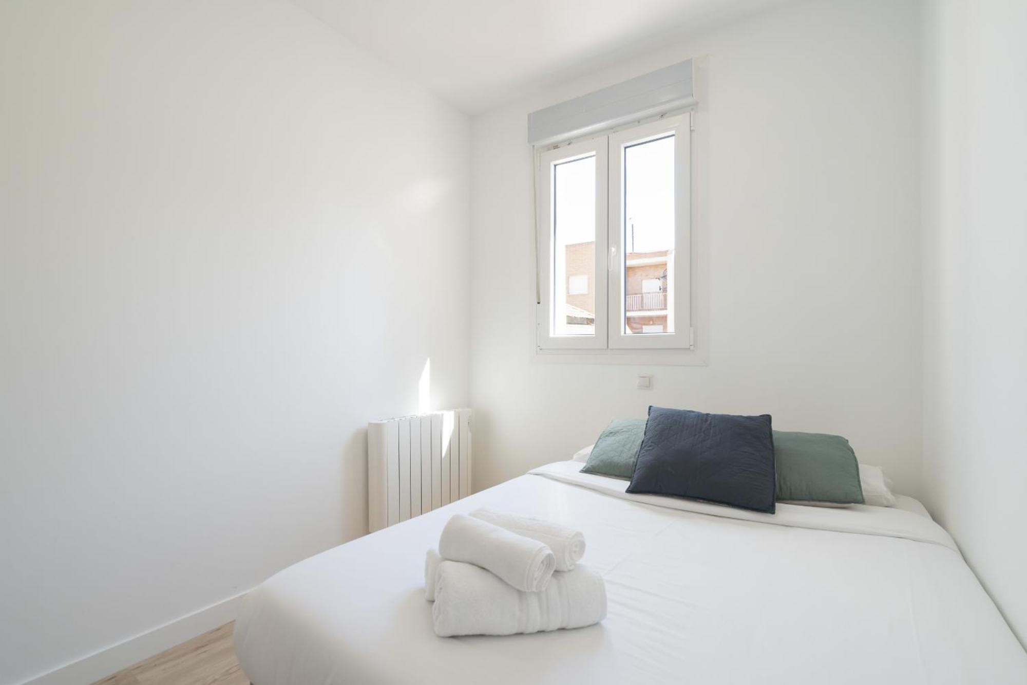 Apartamentos En La Avda De La Albufera Alquiler Temporal Madrid Luaran gambar