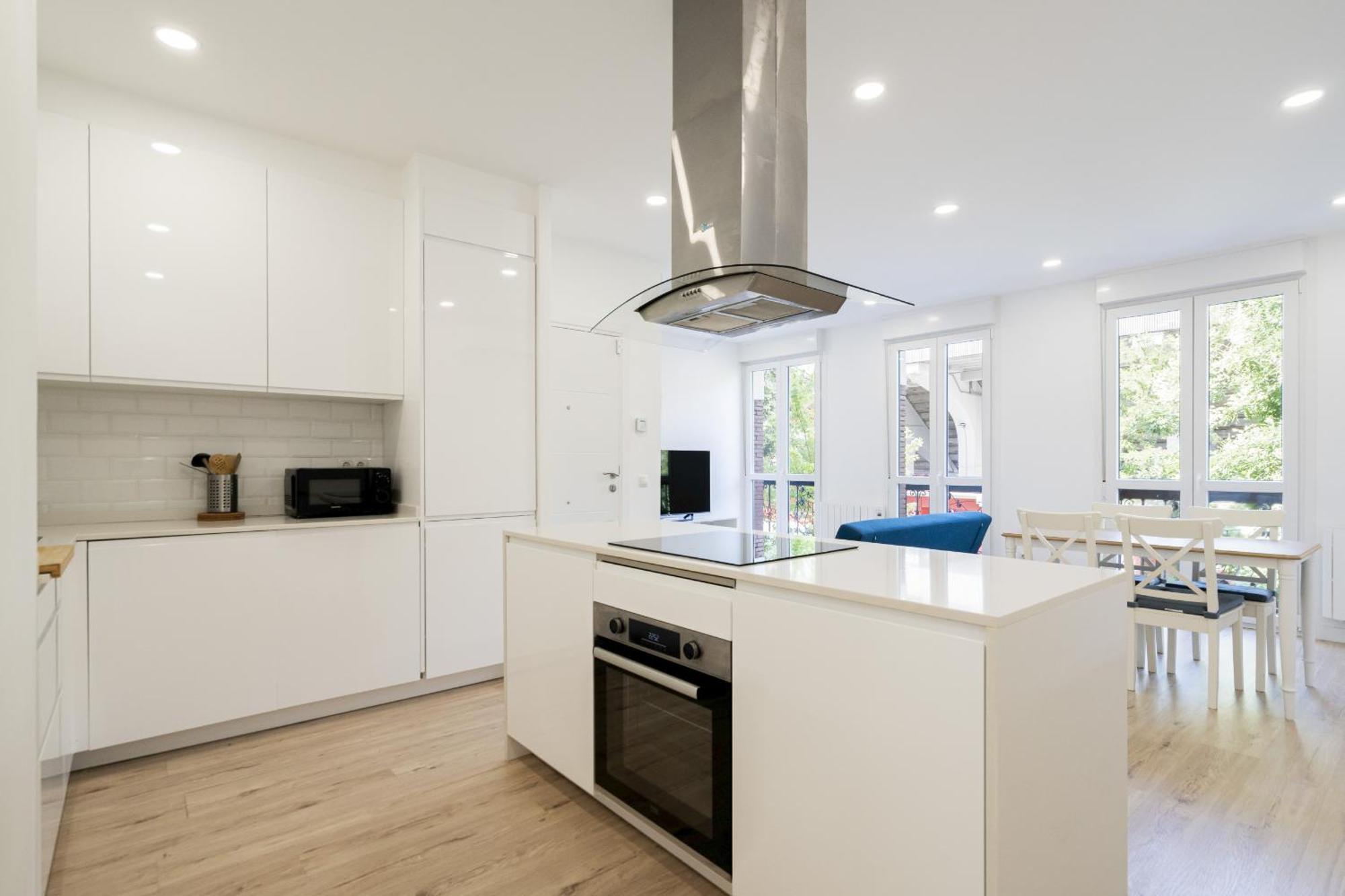Apartamentos En La Avda De La Albufera Alquiler Temporal Madrid Luaran gambar