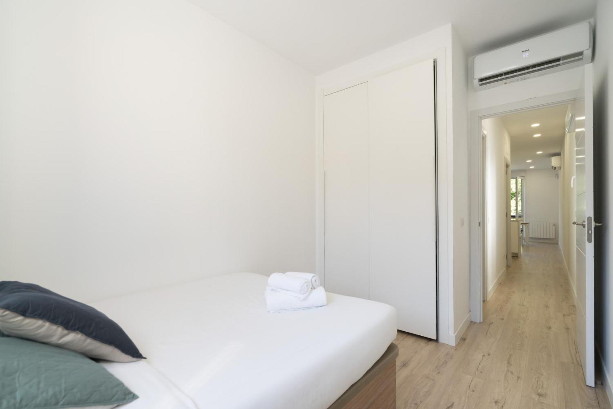 Apartamentos En La Avda De La Albufera Alquiler Temporal Madrid Luaran gambar