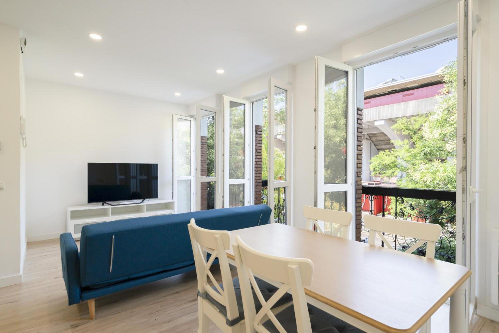 Apartamentos En La Avda De La Albufera Alquiler Temporal Madrid Luaran gambar