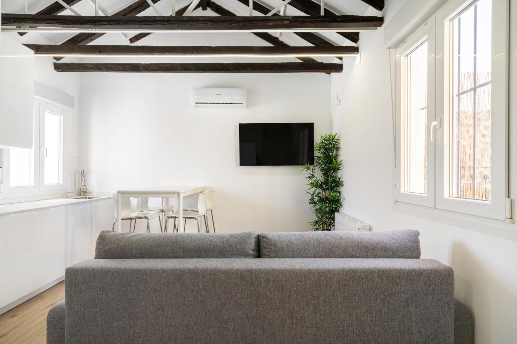 Apartamentos En La Avda De La Albufera Alquiler Temporal Madrid Luaran gambar